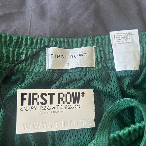 First Row Sport two piece set Large. - Picture 3 of 6